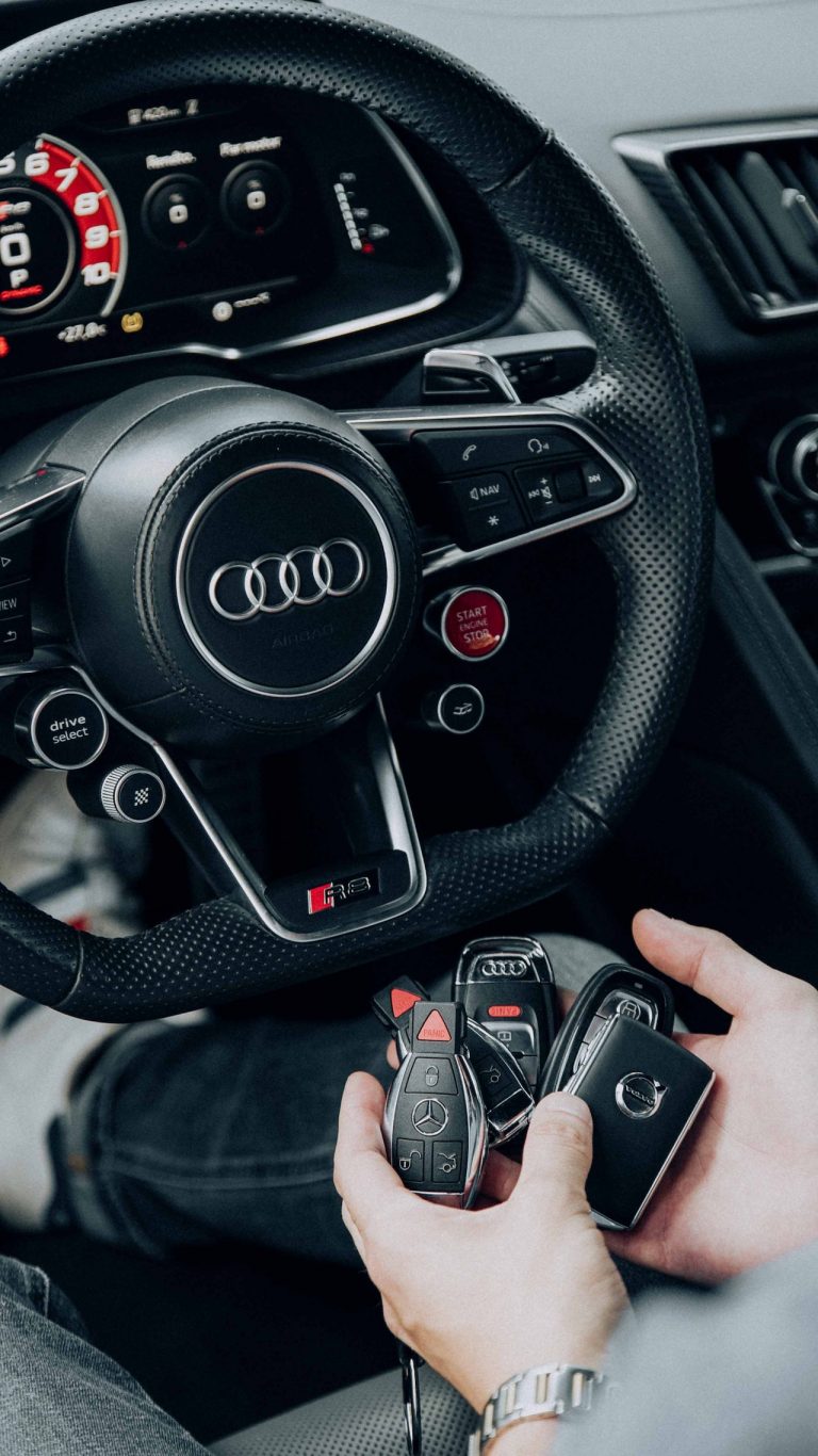 Audi F103: Klasyka i niezawodność w jednym samochodzie